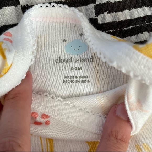 Baby Onesie Lot - Picture 4 of 6